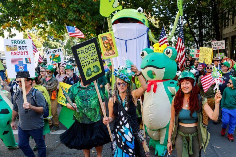 2025-10-19t173223z-1204908224-rc2kehajbnhj-rtrmadp-3-usa-trump-portland
