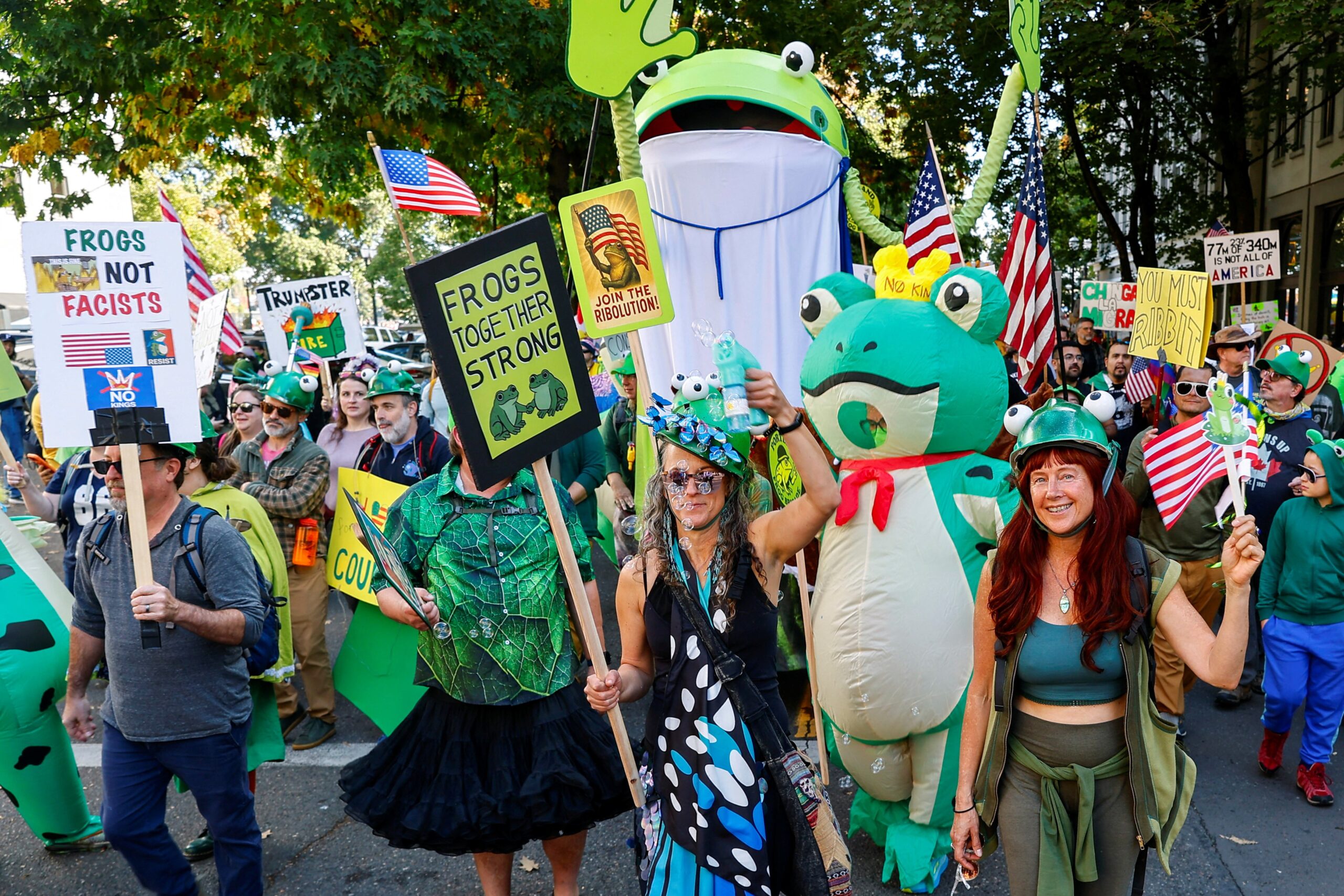 2025-10-19t173223z-1204908224-rc2kehajbnhj-rtrmadp-3-usa-trump-portland