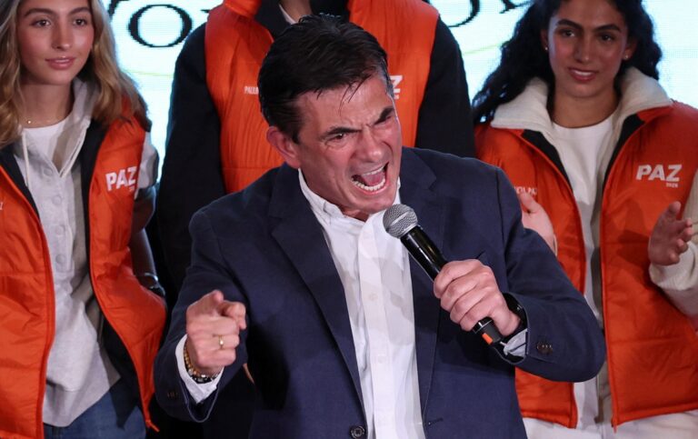 2025-10-20t030201z-996223728-rc2efha5jam5-rtrmadp-3-bolivia-election