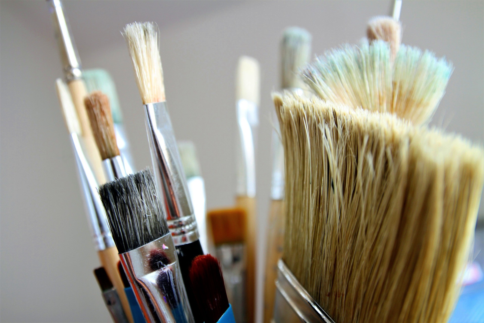 brush-2725695-1920