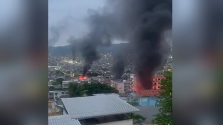 fumaca-e-fogo-durante-megaoperacao-no-rio