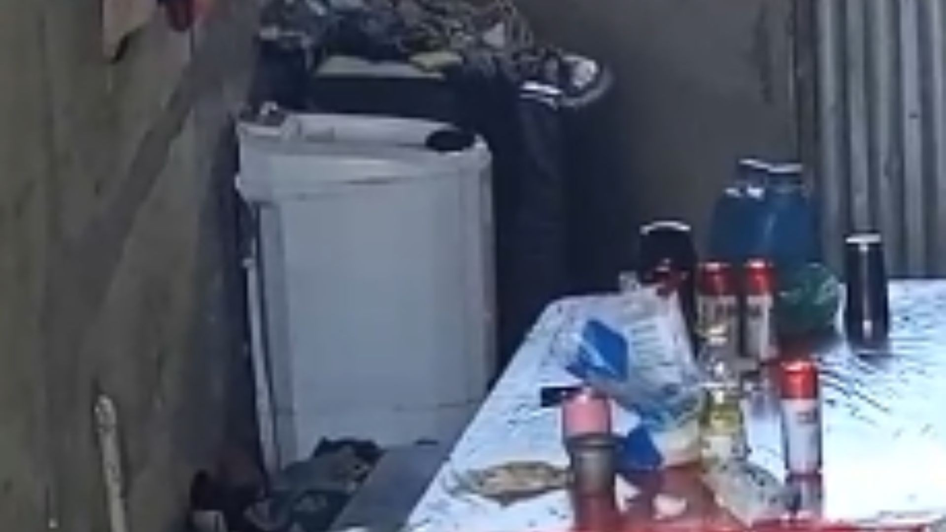 jl-tm-2025-10-30t131216886