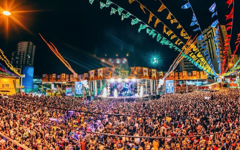 publico-no-parque-do-povo