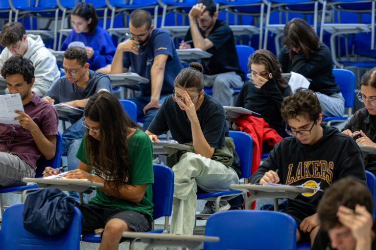 whatsapp-image-2025-10-26-at-115223