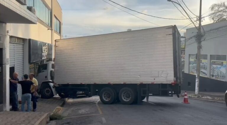 whatsapp-image-2025-11-04-at-174137