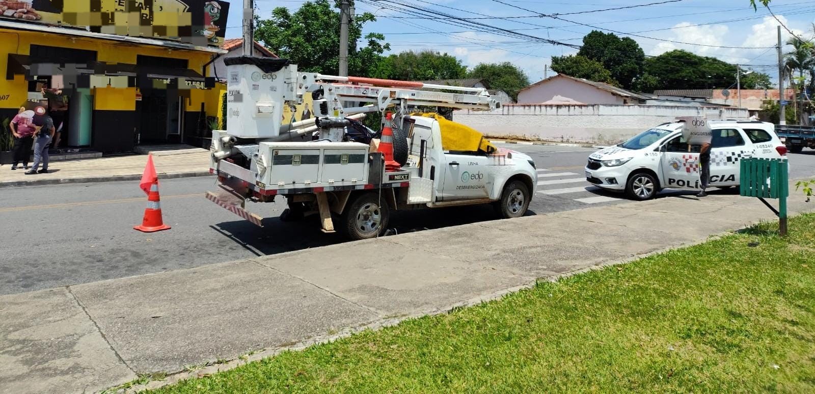 whatsapp-image-2025-12-09-at-100044