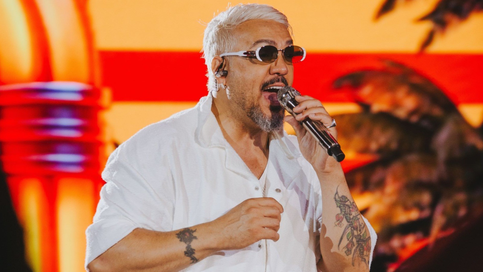 99b7d54f-e227-4928-9988-c3aad83688e4